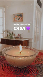 Cargar imagen en el visor de la galería, Velas de Soja, aromatizantes en spray y difusores
